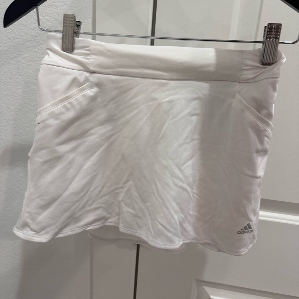 Adidas Women's White Tennis Skort WORN ONLY A FEW TIMES